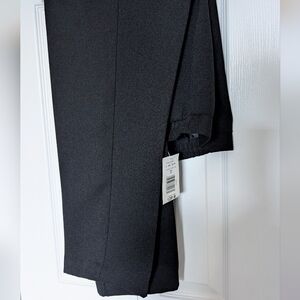 Black NWT Neutral Crepe Dress Pants. 12P